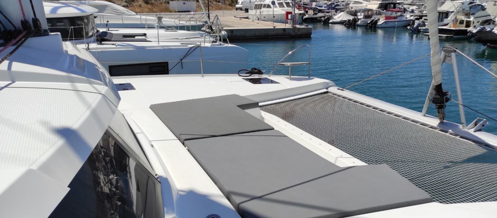 Fountaine Pajot Elba 45 | Kon-tiki