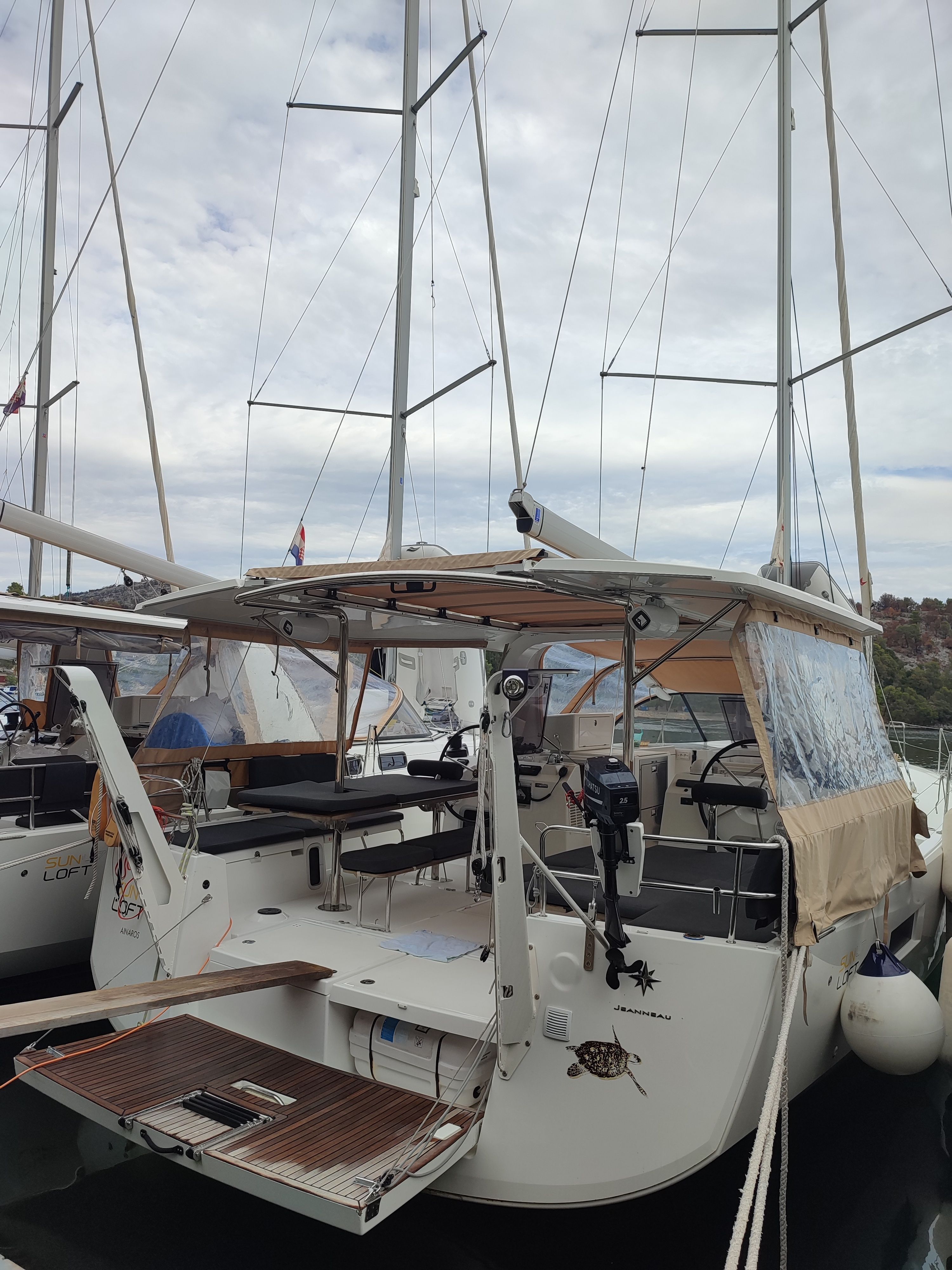 Jeanneau Sun Loft 47 | Ainaros