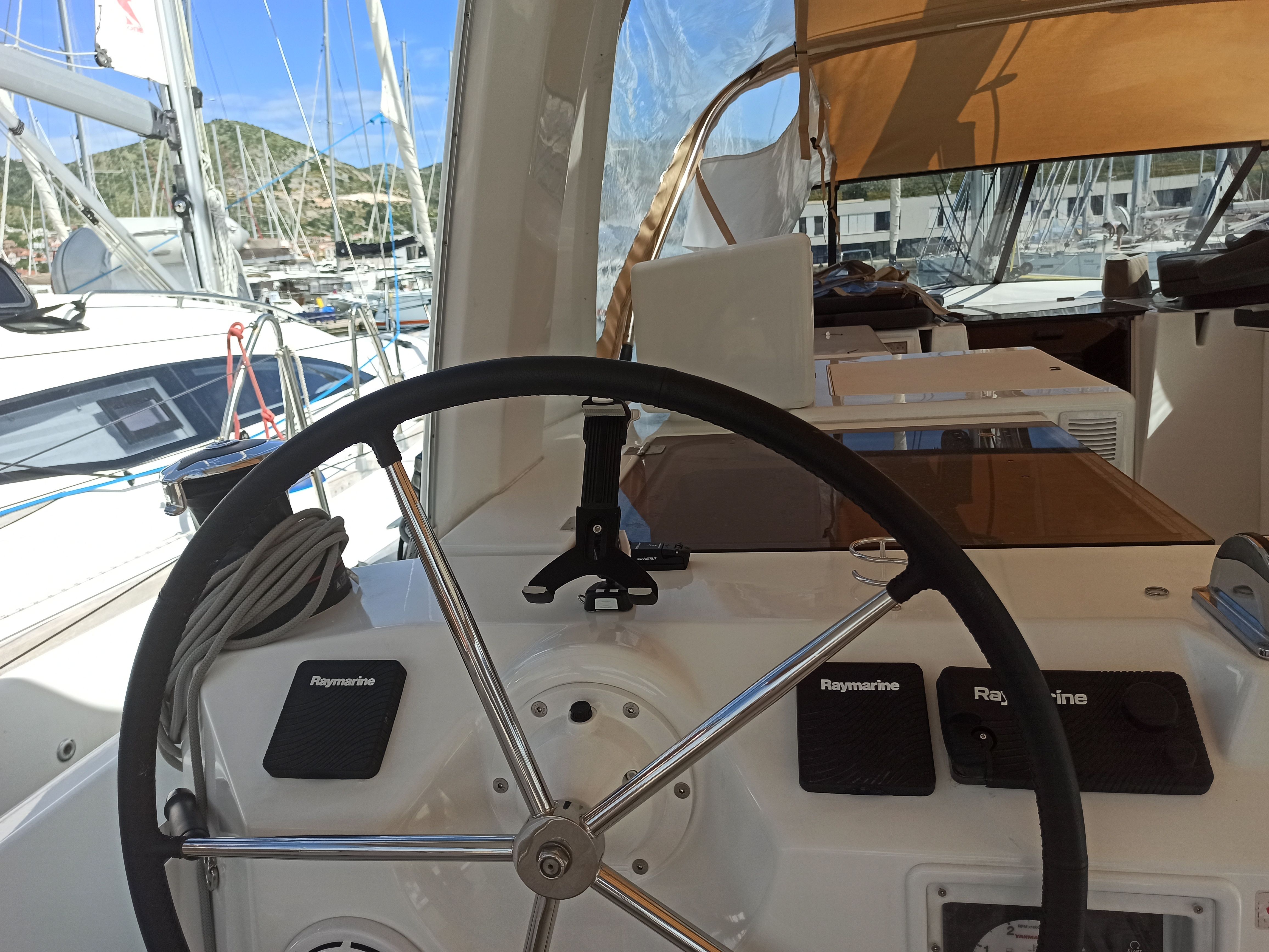 Jeanneau Sun Loft 47 | Hellebore