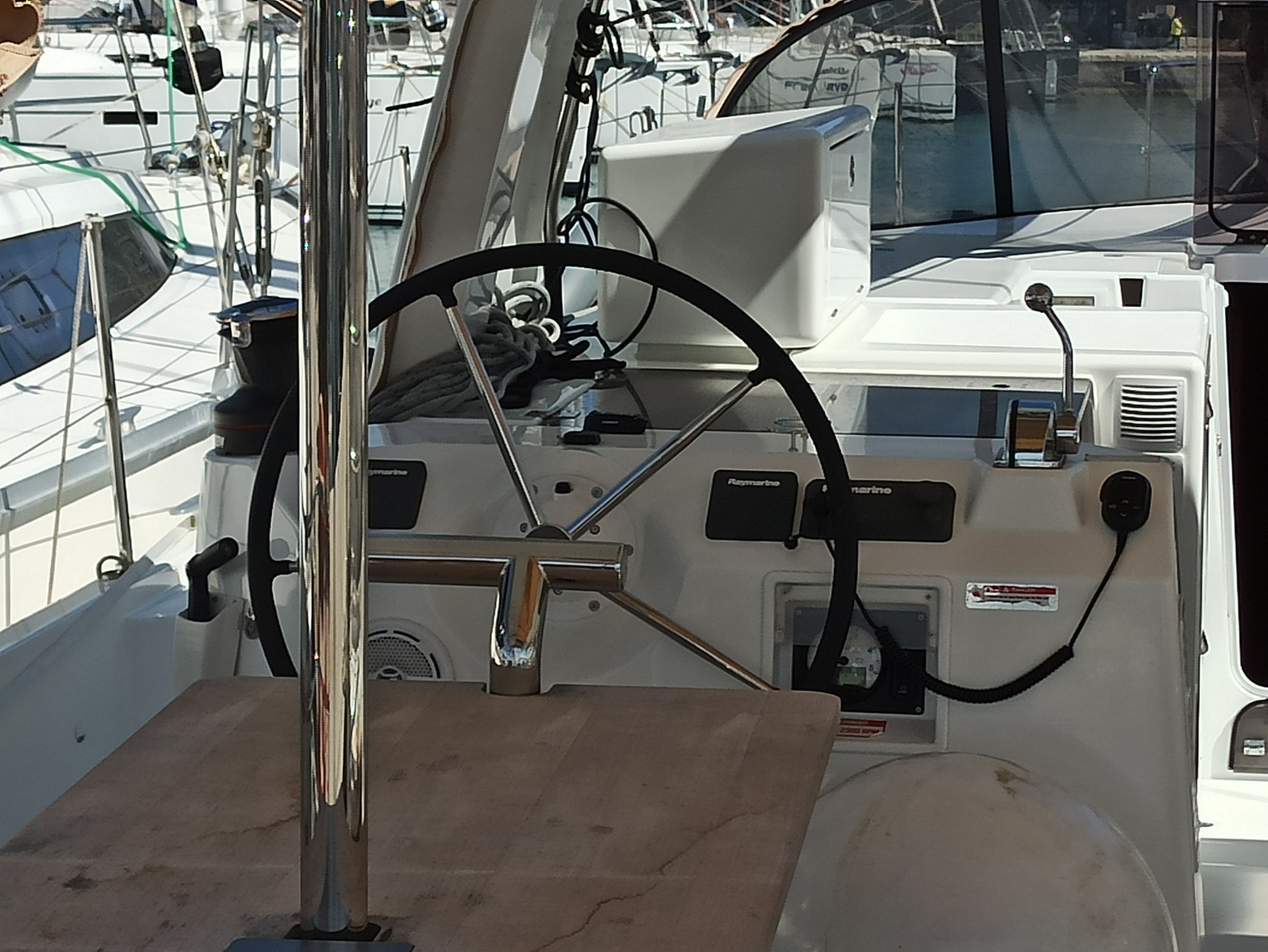 Jeanneau Sun Loft 47 | Cyclamen