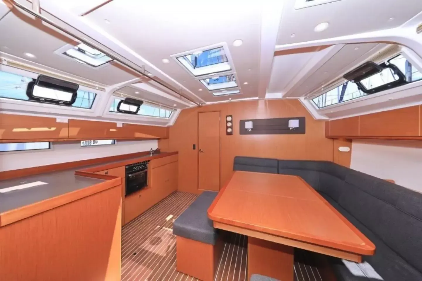 Bavaria Cruiser 46 | Angel