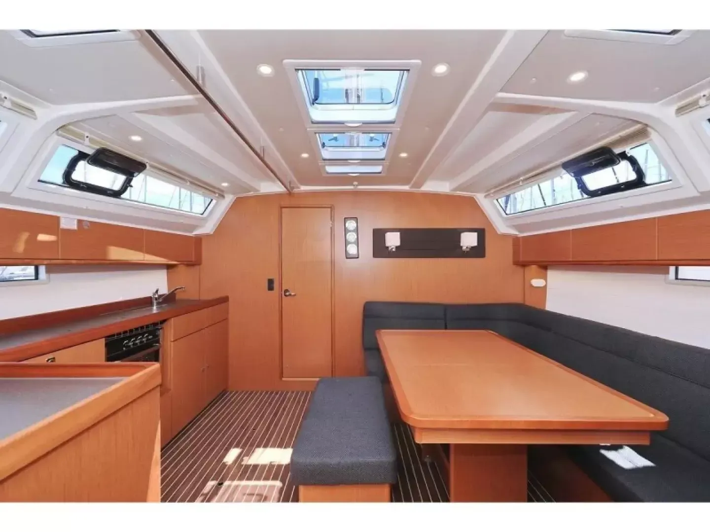 Bavaria Cruiser 46 | Angel