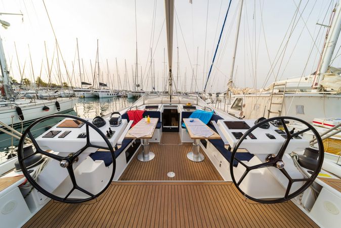 Hanse 588 | Amadea