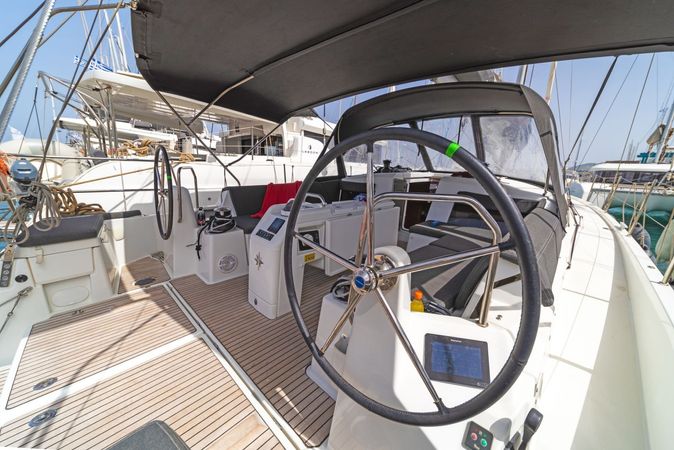 Jeanneau Sun Odyssey 490 | Goldfish