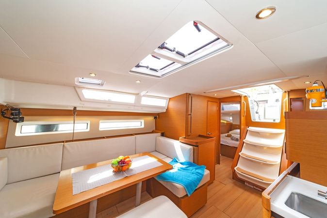 Jeanneau Sun Odyssey 490 | Goldfish
