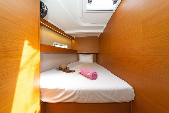 Jeanneau Sun Odyssey 490 | Goldfish