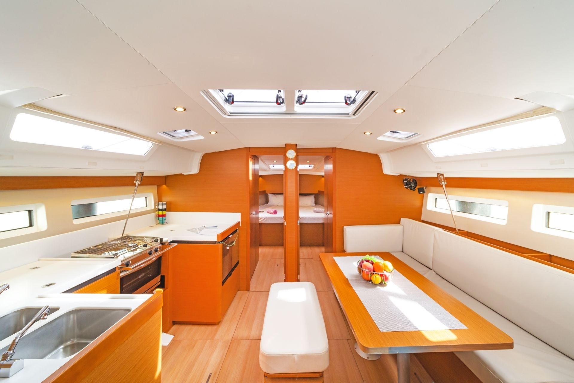 Jeanneau Sun Odyssey 490 | Goldfish