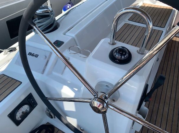 Beneteau Oceanis 41.1 | Iris