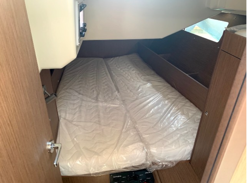 Beneteau Oceanis 41.1 | Iris