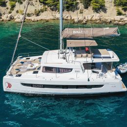 Bali 4.8 | Vaya Con Dios