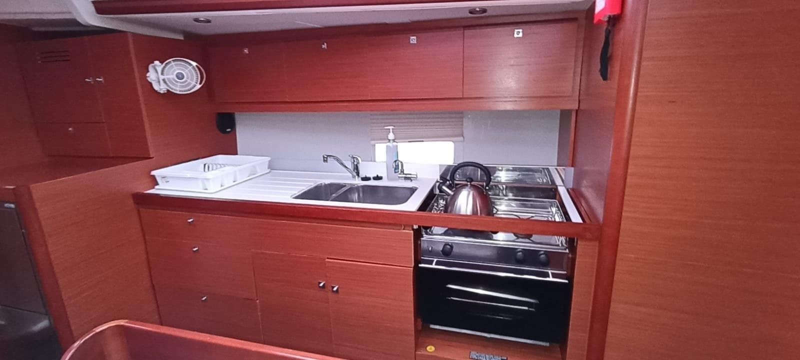 Dufour 430 | Sunny Mango