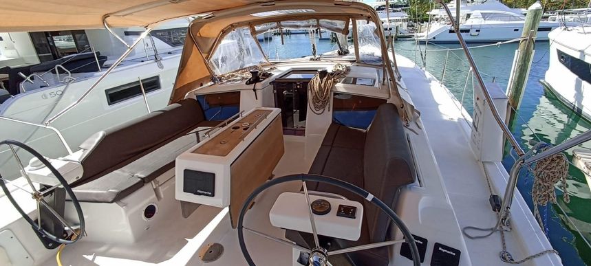 Dufour 430 | Sunny Mango