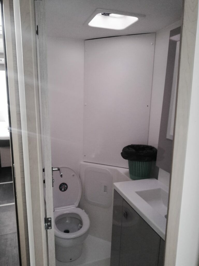 Fountaine Pajot Lucia 40 | Eluchil