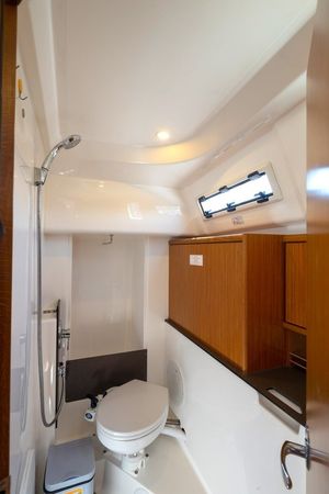 Bavaria Cruiser 34 | Nikitas