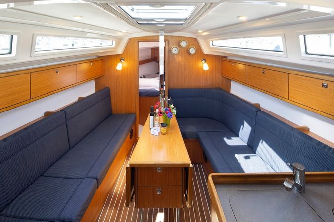 Bavaria Cruiser 34 | Nikitas