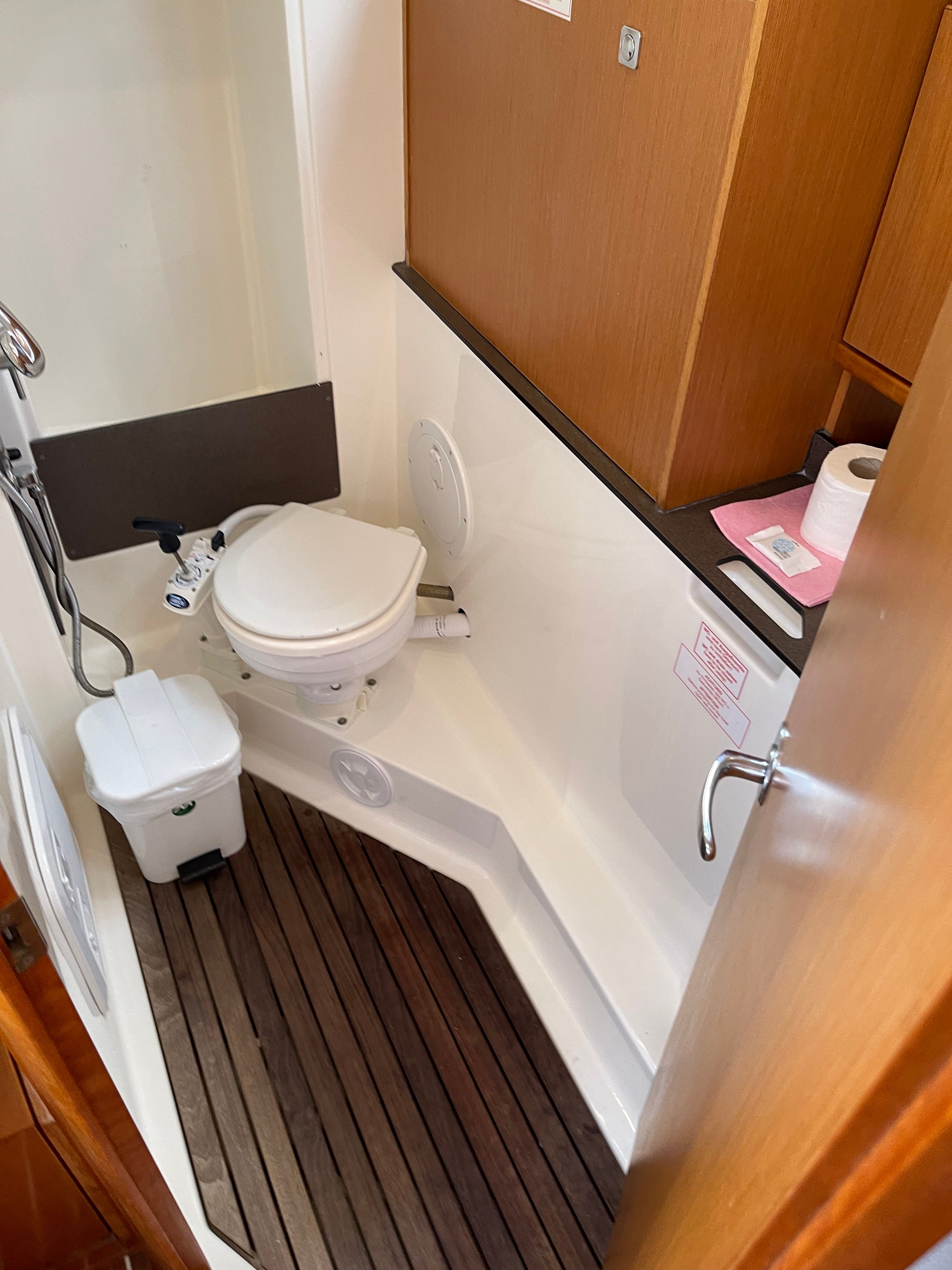 Bavaria Cruiser 33 | Maistros