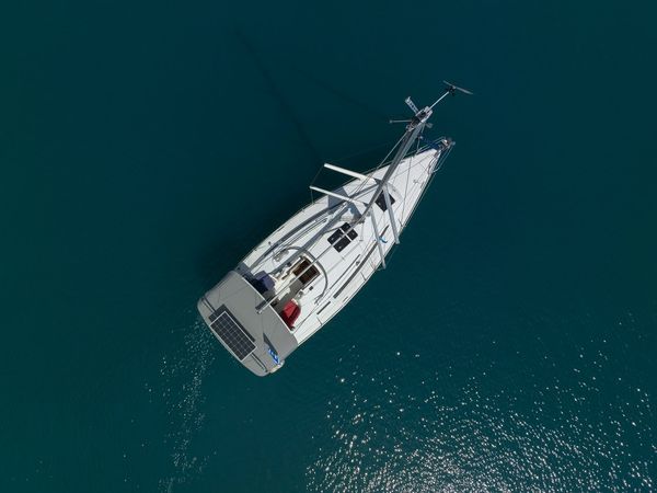 Bavaria Cruiser 33 | Maistros