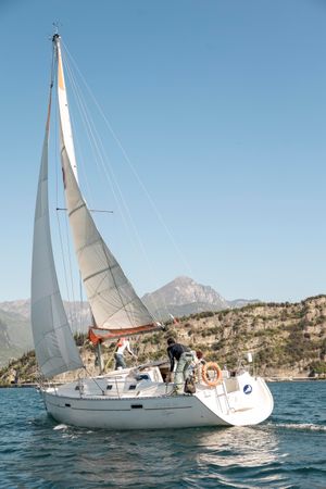 Beneteau Oceanis Clipper 331 | Anton