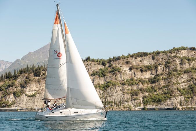 Beneteau Oceanis Clipper 331 | Anton