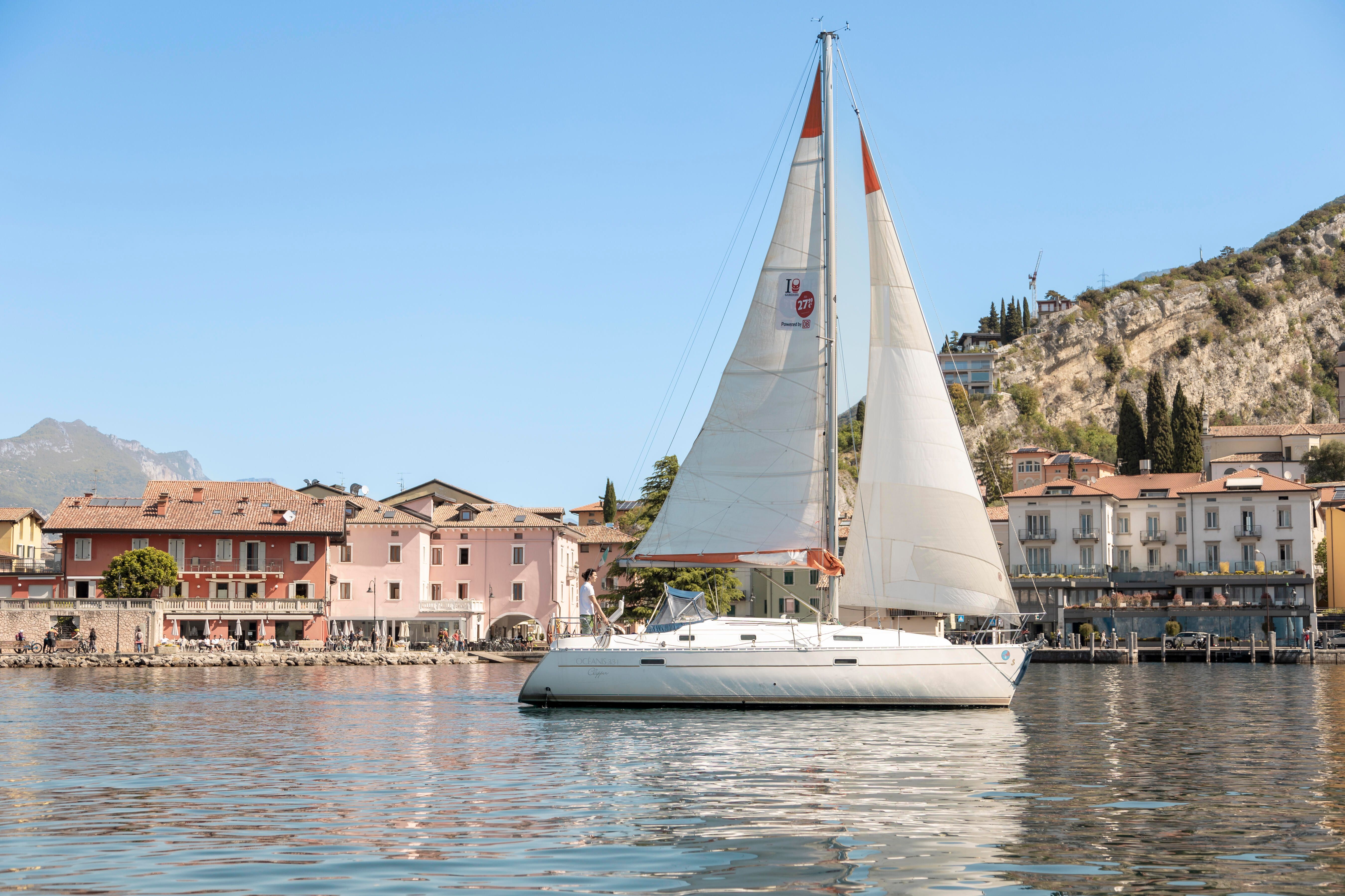 Beneteau Oceanis Clipper 331 | Anton