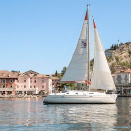 Beneteau Oceanis Clipper 331 | Anton