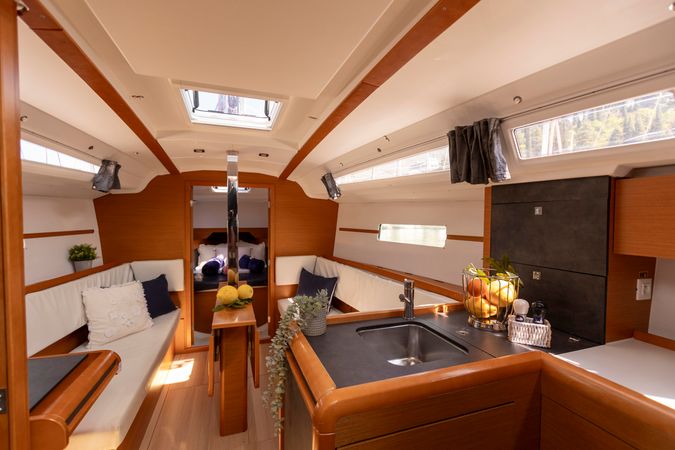 Jeanneau Sun Odyssey 349 | Viola