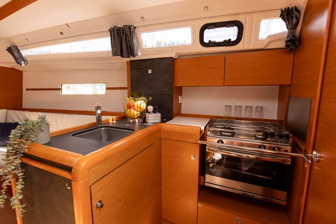 Jeanneau Sun Odyssey 349 | Viola