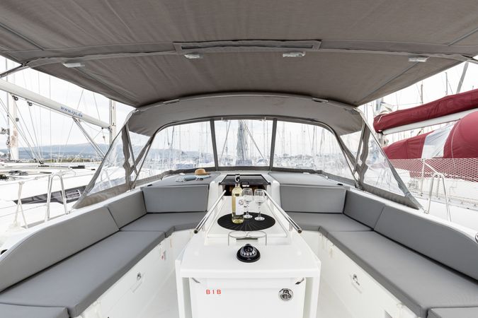 Beneteau Oceanis 46.1 | Vienna Princess