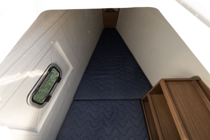 Lagoon 42 | Notorious