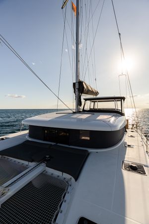 Lagoon 42 | Notorious