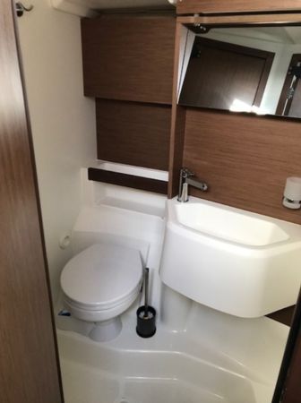 Beneteau Oceanis 51.1 | Bluescape 2