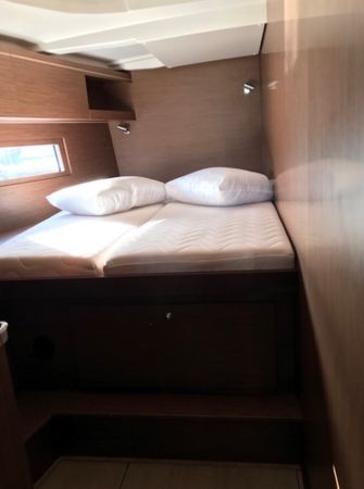 Beneteau Oceanis 51.1 | Bluescape 2