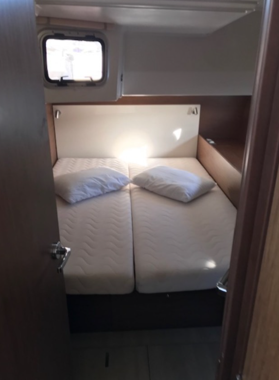 Beneteau Oceanis 51.1 | Bluescape 2