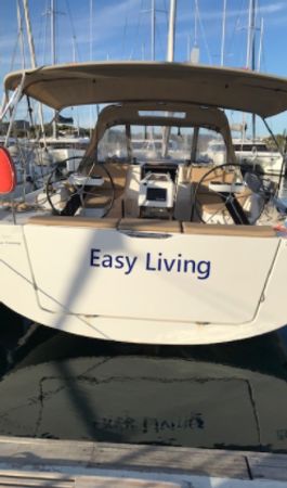 Dufour 390 | Easy Living