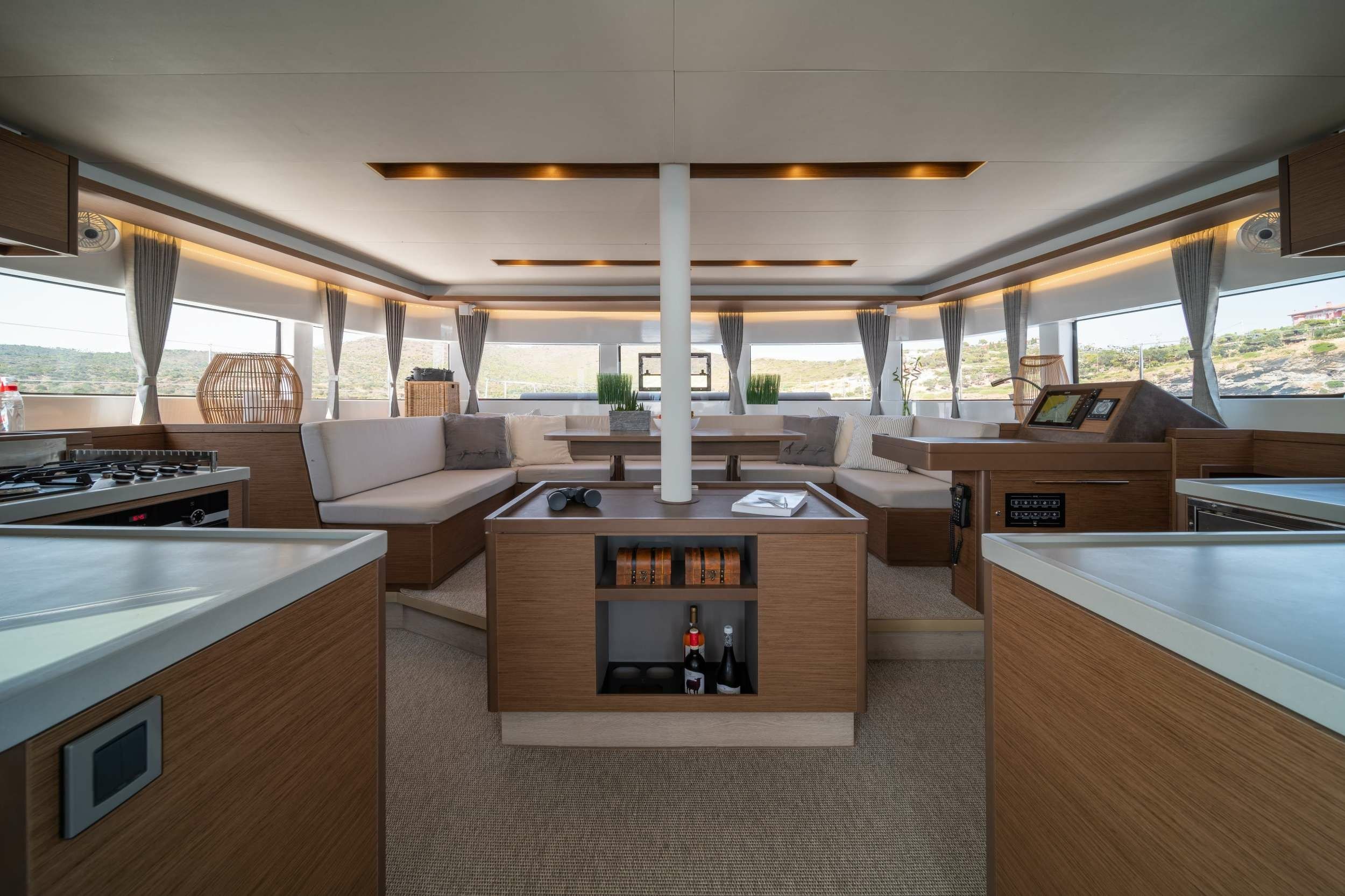 Lagoon 50 | Nomad 2