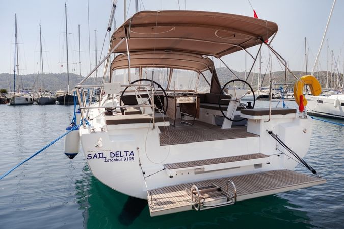 Beneteau Oceanis 46.1 | Sail Delta