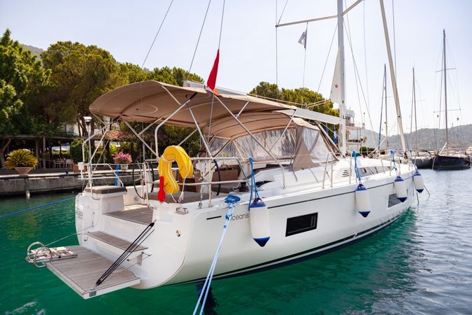 Beneteau Oceanis 46.1 | Sail Delta