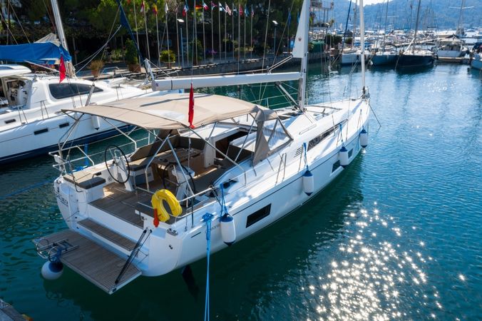 Beneteau Oceanis 46.1 | Sail Delta