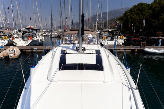 Beneteau Oceanis 46.1 | Sail Delta