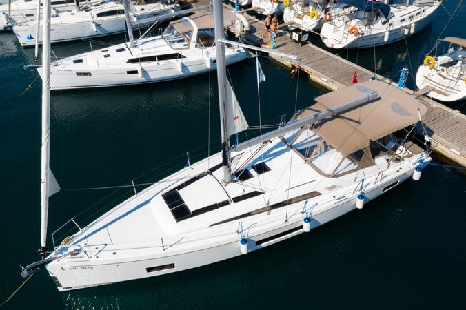 Beneteau Oceanis 46.1 | Sail Delta