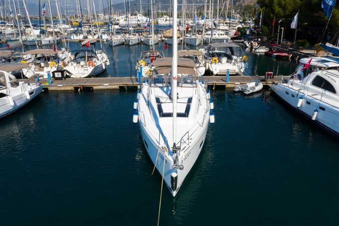 Beneteau Oceanis 46.1 | Sail Delta