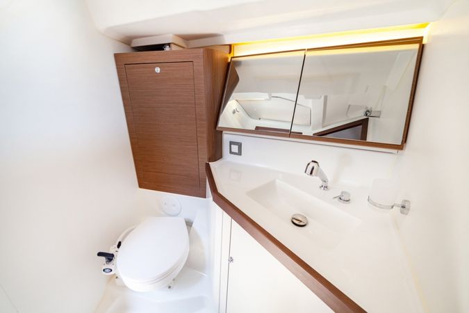 Beneteau Oceanis 46.1 | Sail Delta