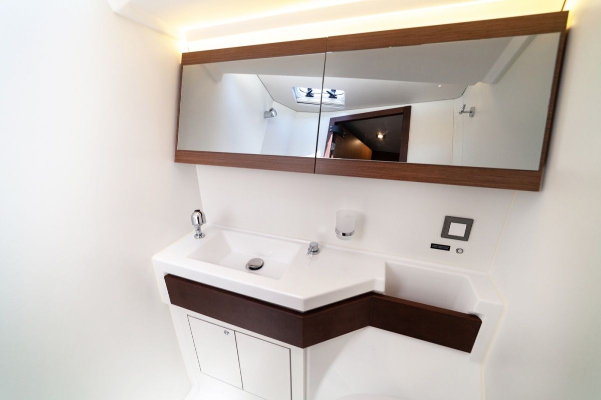 Beneteau Oceanis 46.1 | Sail Delta