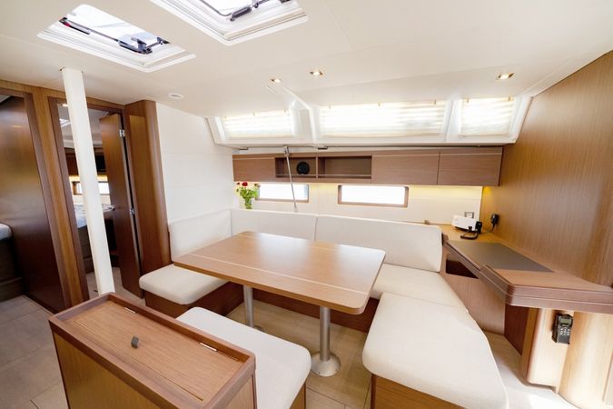 Beneteau Oceanis 46.1 | Sail Delta