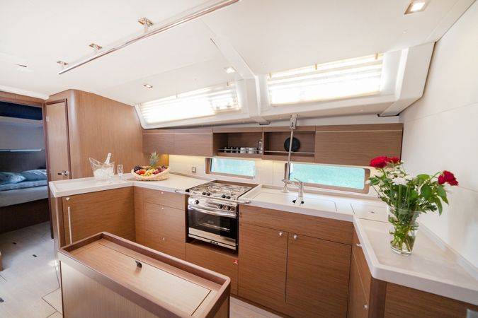 Beneteau Oceanis 46.1 | Sail Delta