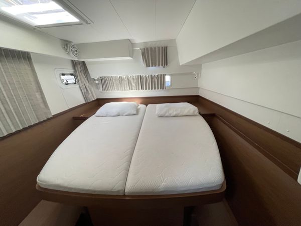 Lagoon 42 | Art Of Liberty