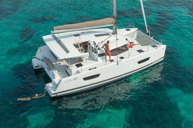Fountaine Pajot Lucia 40 | Happy Hour