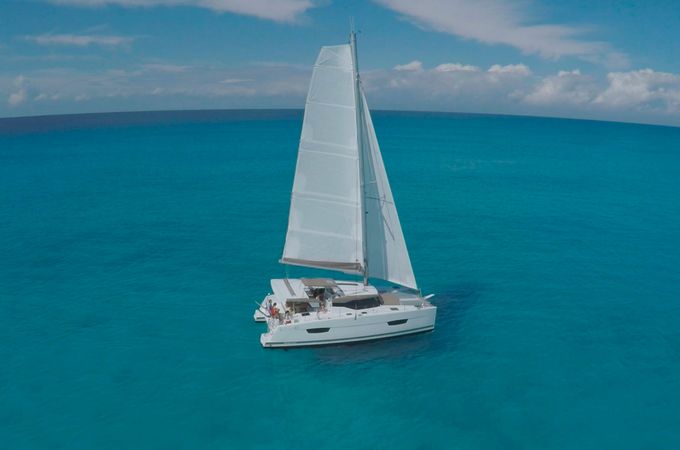 Fountaine Pajot Lucia 40 | Happy Hour