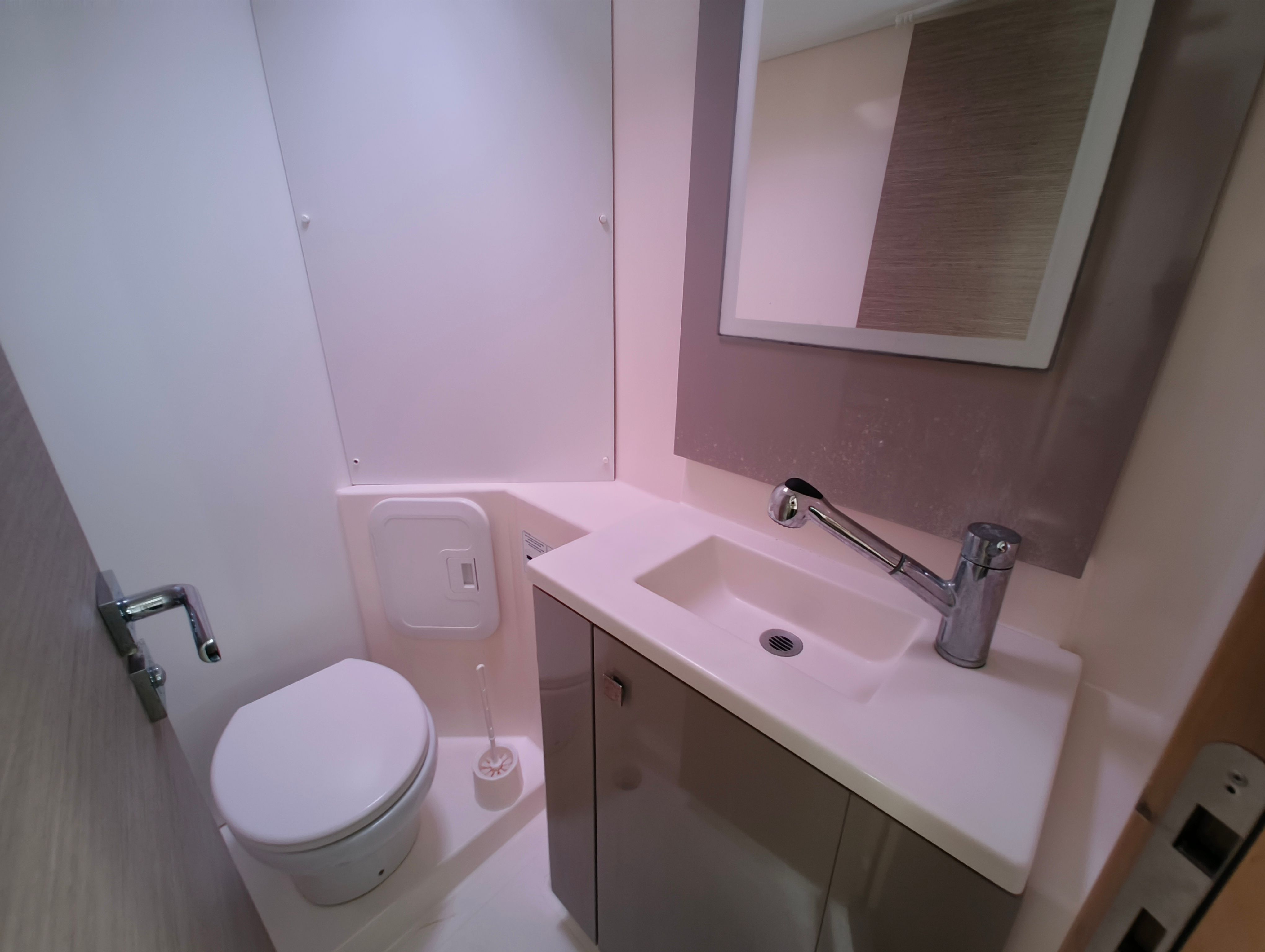 Fountaine Pajot Lucia 40 | Happy Hour