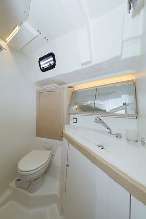 Beneteau Oceanis 46.1 | Air 2